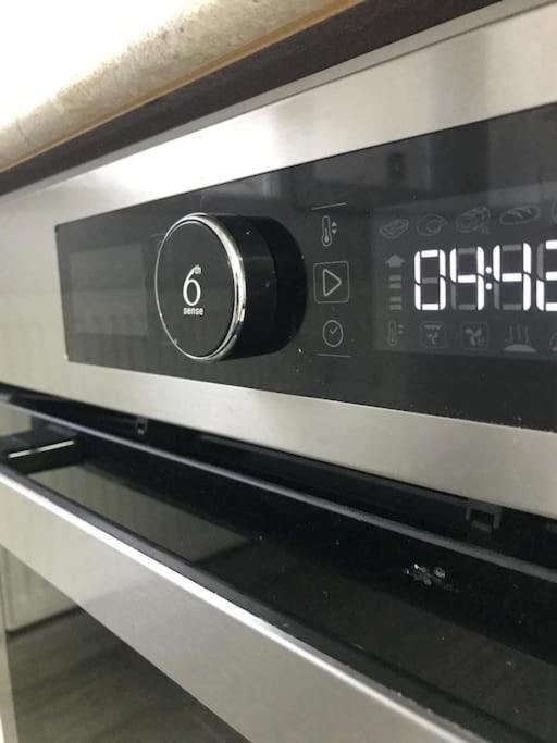 Apartament Spatios In Oradea Bagian luar foto