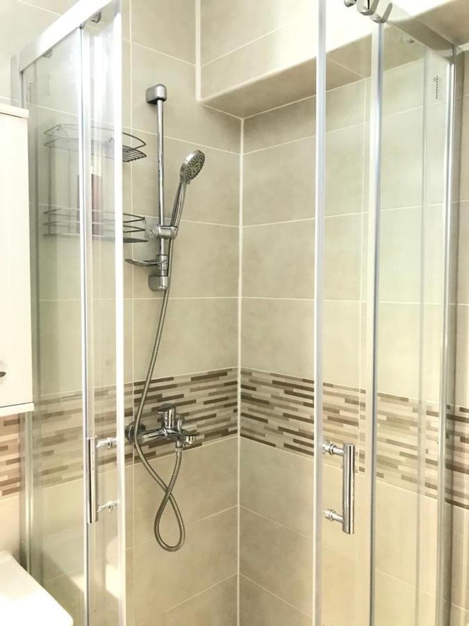 Apartament Spatios In Oradea Bagian luar foto