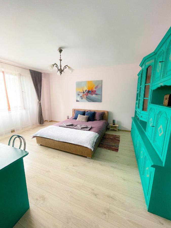 Apartament Spatios In Oradea Bagian luar foto